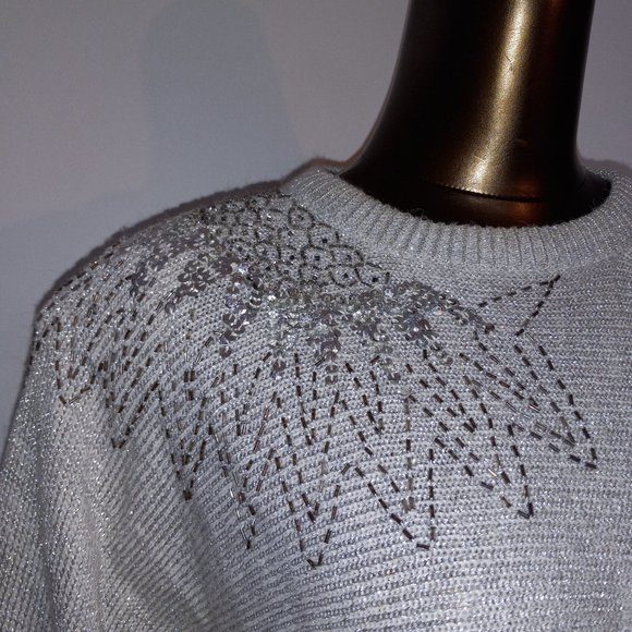 crew-neck silver metalic thread acrylic sweater sequin and beaded vintage 1980s - Picture 15 of 16